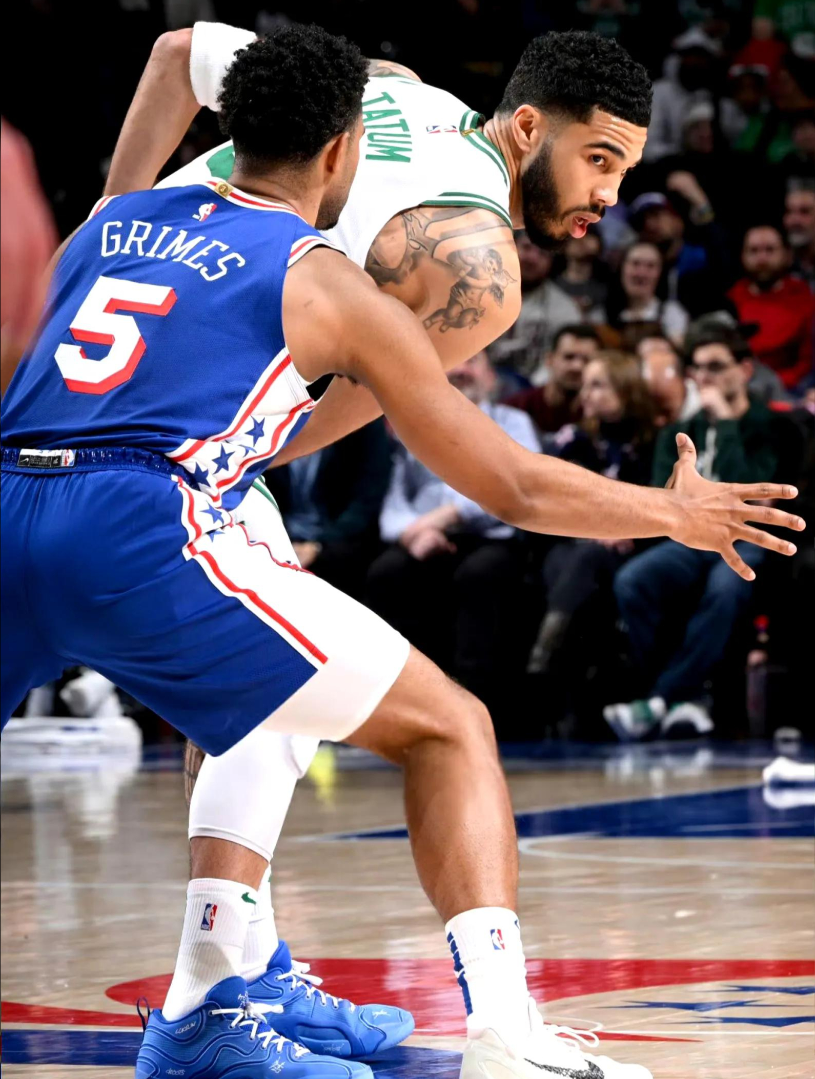 关于凯尔特人惨败湖人，魔术成功反弹风波的信息