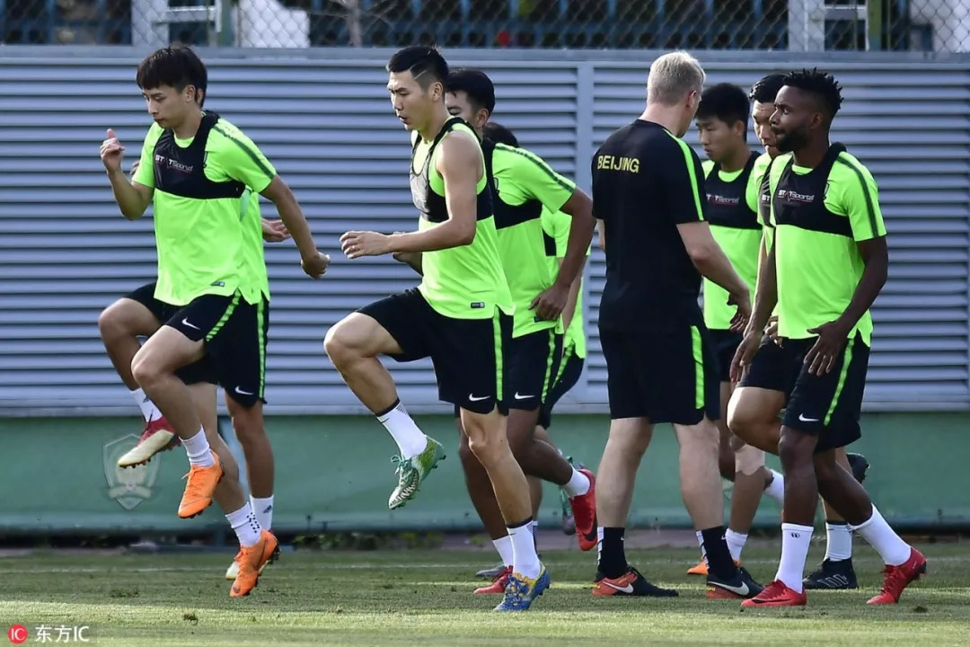 捷克国家队面临人员伤病困扰,教练组研究备选方案的简单介绍 捷克国家队面临人员伤病困扰,教练组研究备选方案的简单介绍