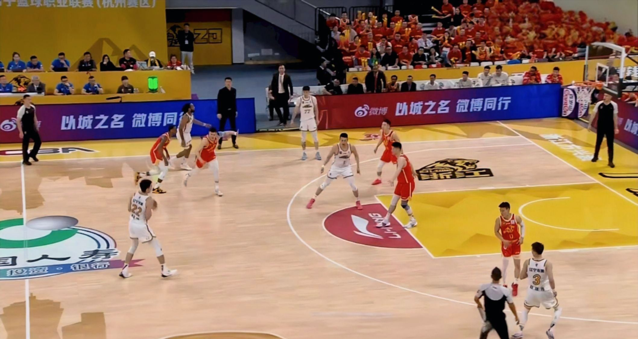 关于辽宁男篮客场不敌江苏队,结束四连胜的信息 关于辽宁男篮客场不敌江苏队,结束四连胜的信息