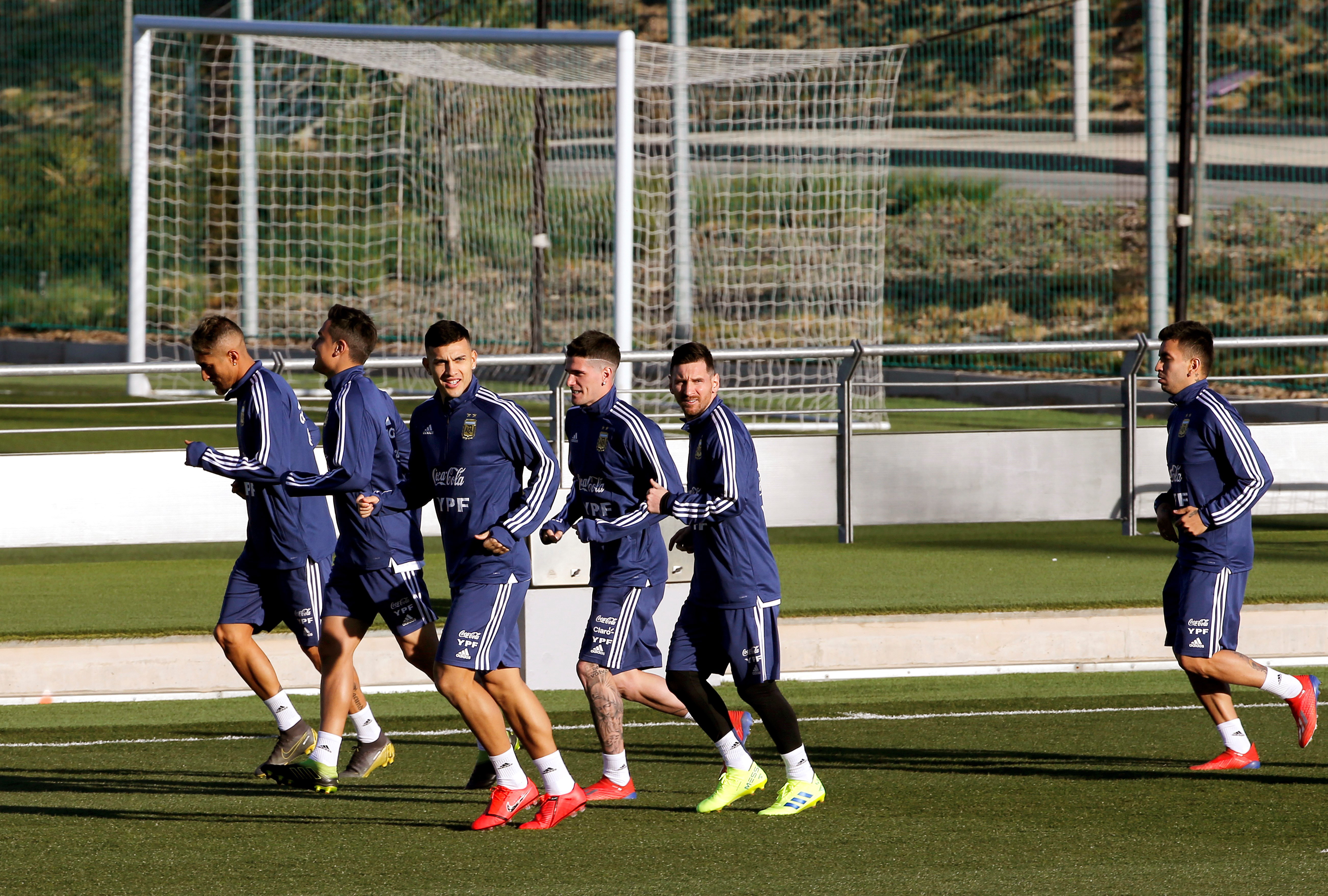 阿根廷篮球国家队备战奥运正式集训 阿根廷篮球国家队备战奥运正式集训