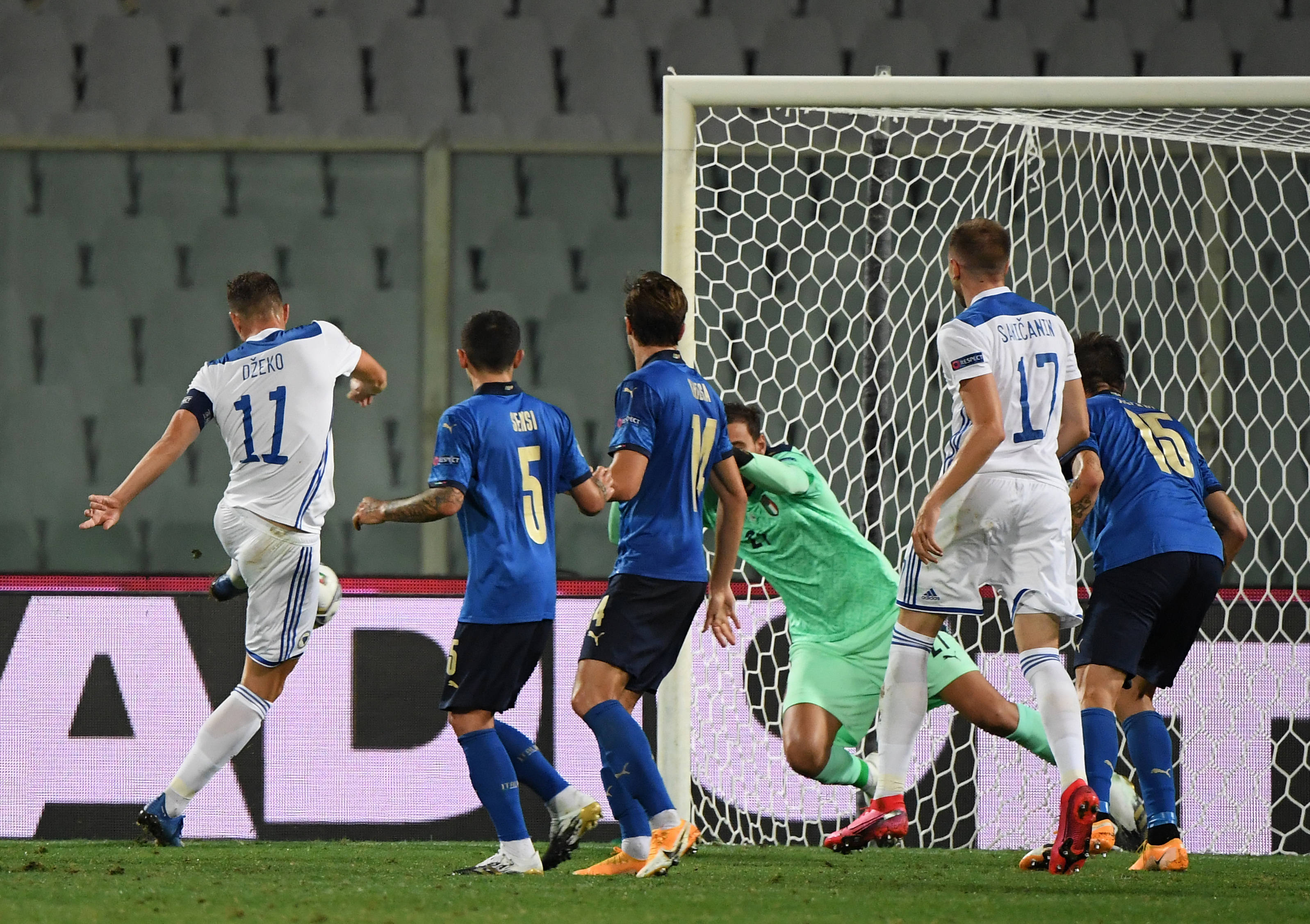 意大利队在欧国联比赛中展现实力 意大利队在欧国联比赛中展现实力