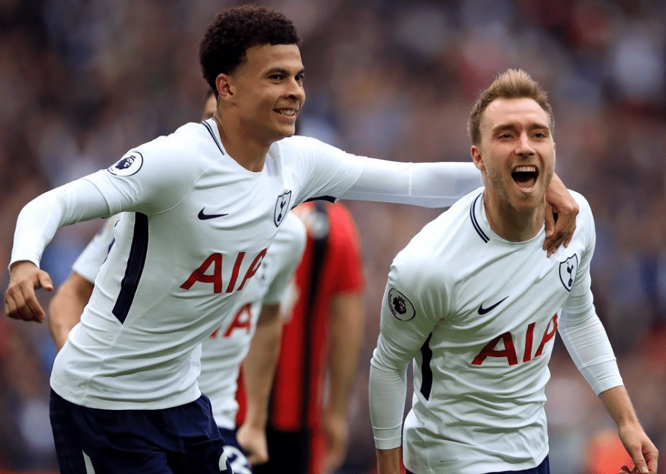 热刺客场击败伯恩利,逆转胜利庆祝 热刺客场击败伯恩利,逆转胜利庆祝