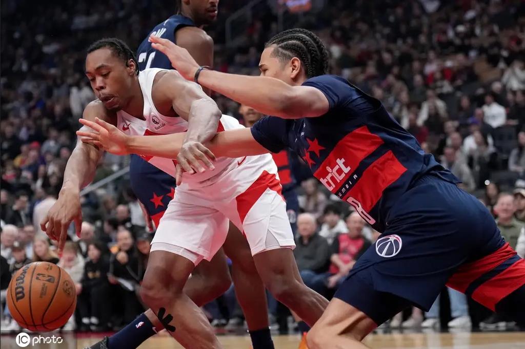 关于猛龙火箭大战,场上擦出激烈火花的信息 关于猛龙火箭大战,场上擦出激烈火花的信息