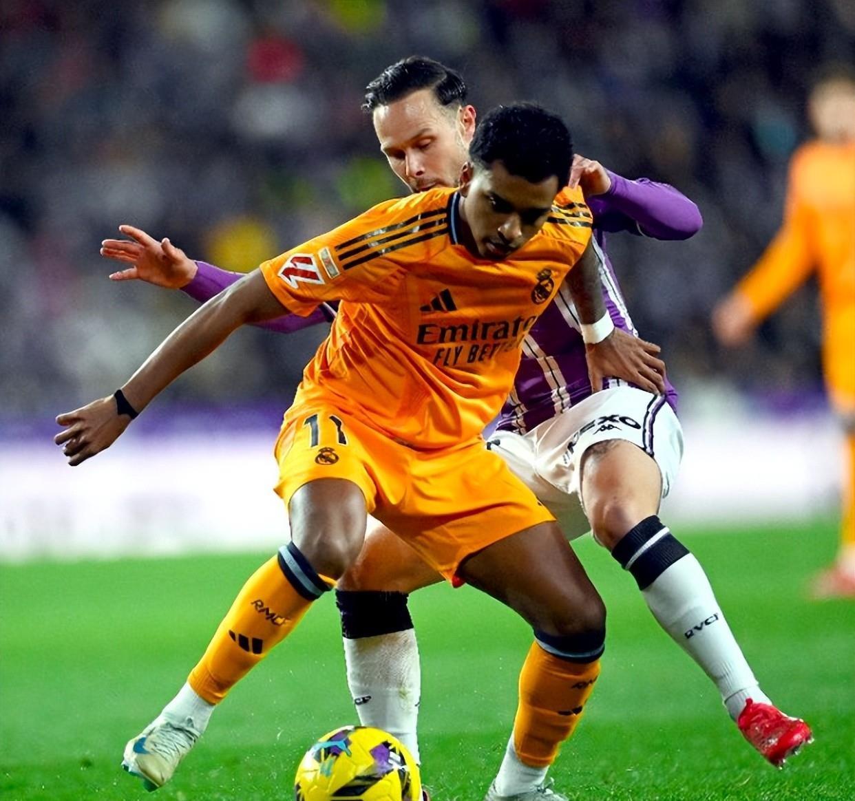 上演帽子戏法!前锋状态火爆领跑射手榜 上演帽子戏法!前锋状态火爆领跑射手榜