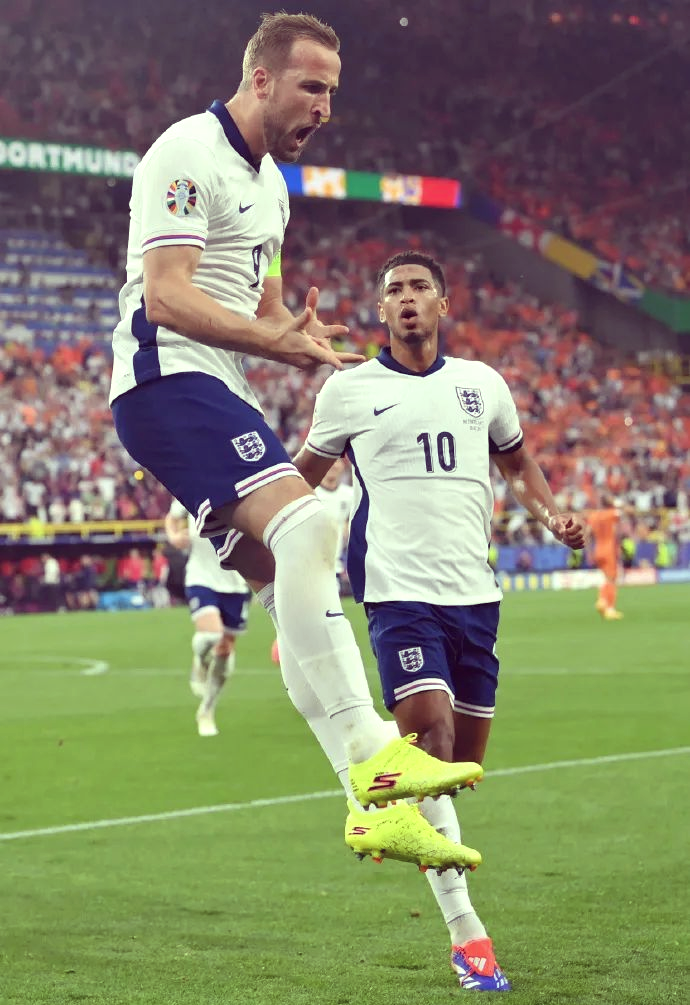 英格兰球员在比赛中表现出色,力克对手的简单介绍 英格兰球员在比赛中表现出色,力克对手的简单介绍