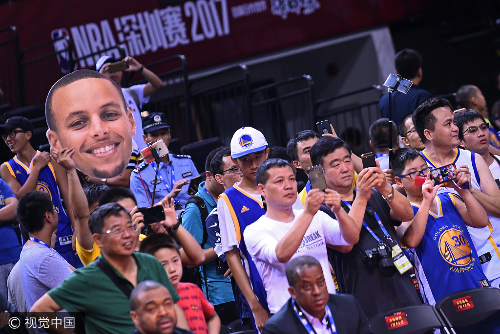 包含传奇球星加盟某队,球迷热情高涨的词条 包含传奇球星加盟某队,球迷热情高涨的词条