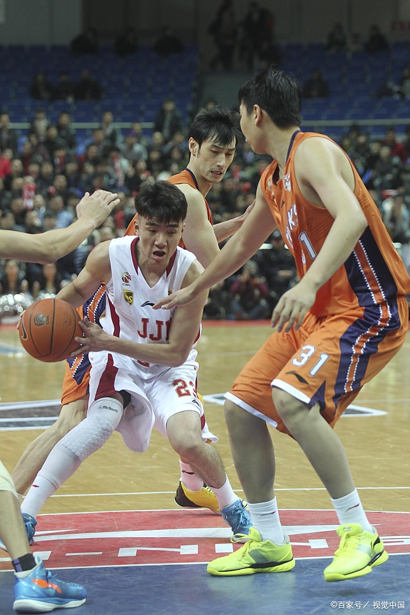 包含亚洲球员在赛场上展现高超篮球技术的词条 包含亚洲球员在赛场上展现高超篮球技术的词条