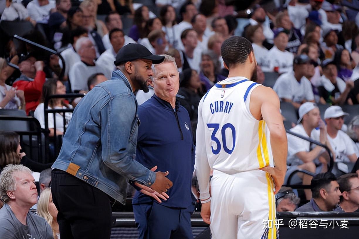 勇士主帅与球员开展心理健康训练应对赛季压力的简单介绍 勇士主帅与球员开展心理健康训练应对赛季压力的简单介绍