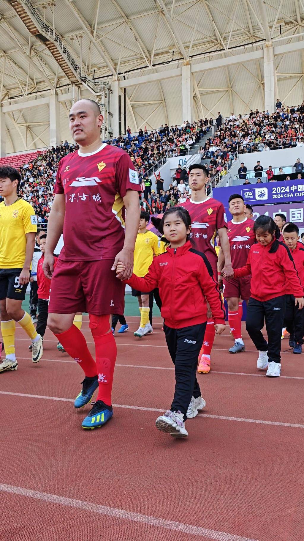 湖北队在比赛中打出精彩表现,赢得比赛 湖北队在比赛中打出精彩表现,赢得比赛