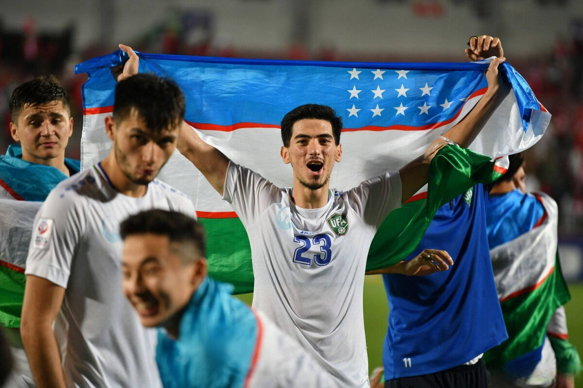 包含伊朗足球超级联赛冠军晋级下一轮，实力不容小觑的词条